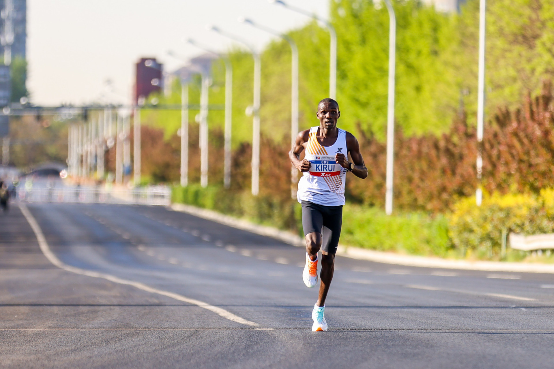 雷火电竞亚洲先驱-肯尼亚选手积极拼搏，冲击佳绩的简单介绍