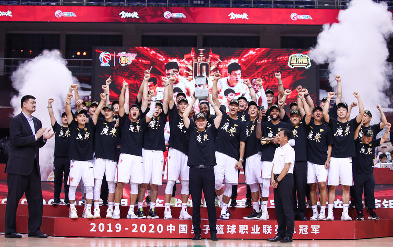 雷火电竞入驻-大神复出助阵球队，冲击冠军梦想