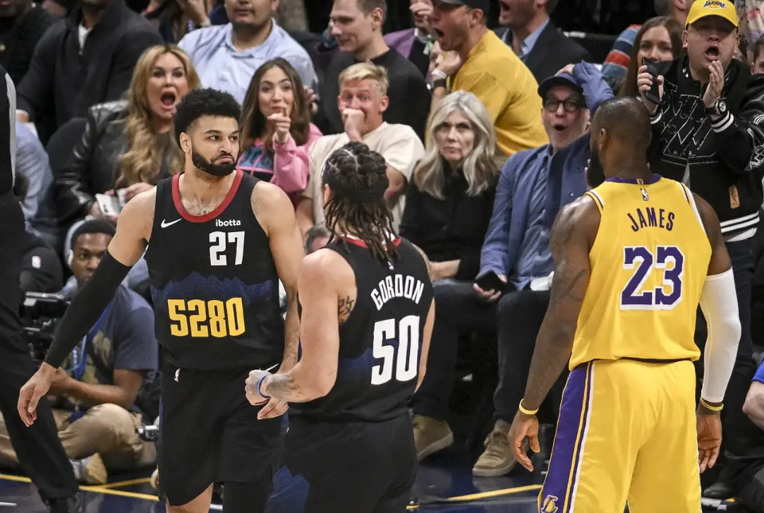 糟糕的第二场比赛,湖人队难以扭转局势的简单介绍 糟糕的第二场比赛,湖人队难以扭转局势的简单介绍