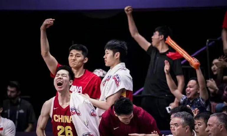 江苏男篮逆袭成功，赢得比赛