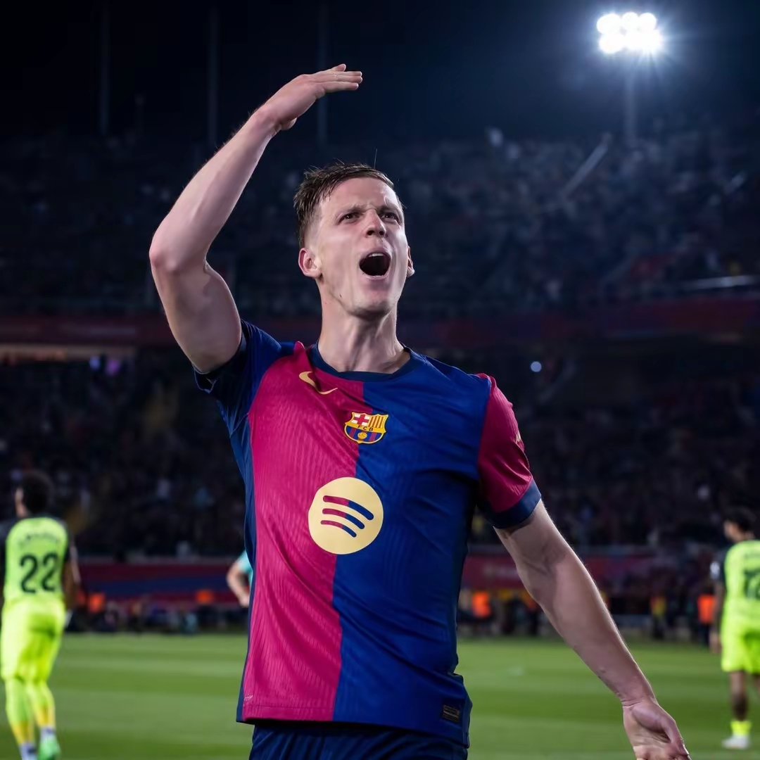 雷火电竞主播-巴塞罗那前锋认真备战，准备破门得分