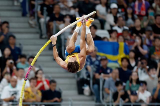 瑞典田径选手创造男子跳高新纪录 瑞典田径选手创造男子跳高新纪录