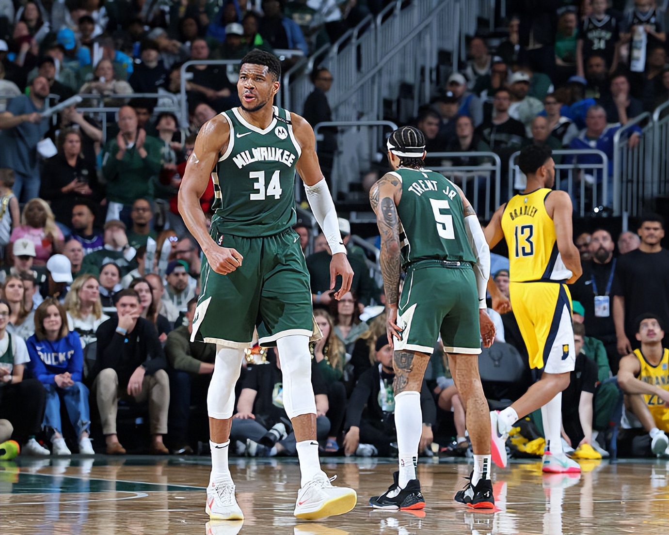 雷霆完胜76人,利拉德带队取胜 雷霆完胜76人,利拉德带队取胜