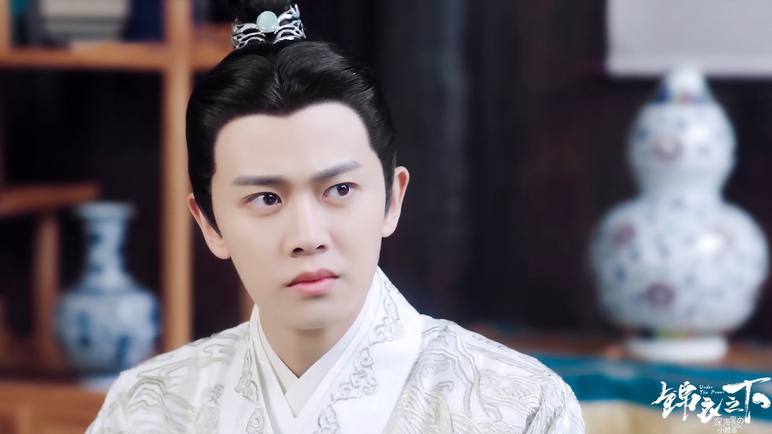 坚韧蓝白绞杀孤岛门神，阿根廷战术压制下，库尔图瓦如何成为绝望与希望的交点