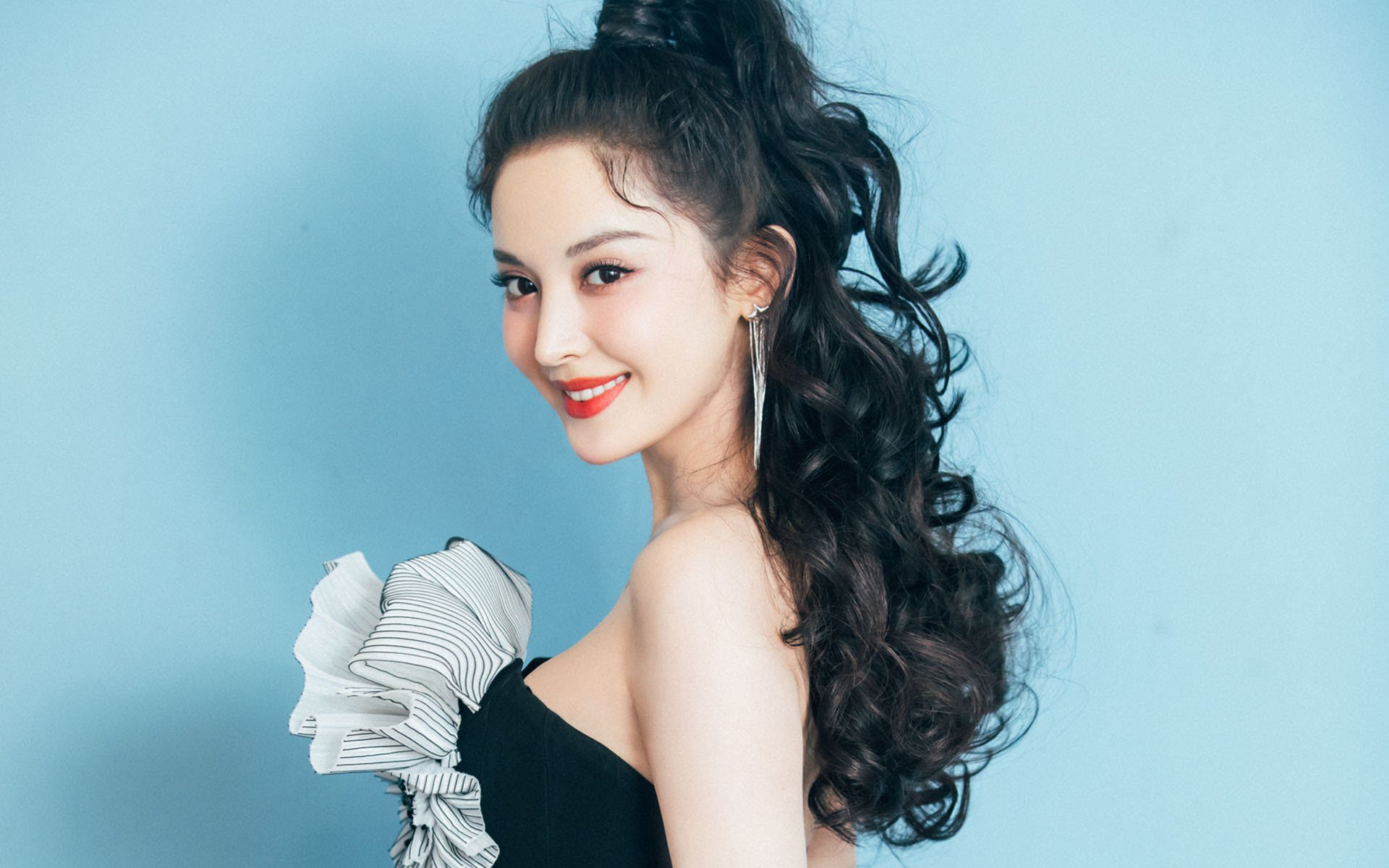 雷火电竞网址-时空错位的绿茵档案，当德国对阵马里，劳塔罗的稳定输出永不掉线